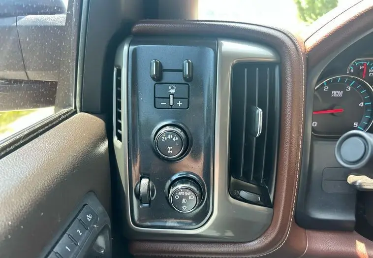 2019 Chevrolet Silverado 3500HD photo 21