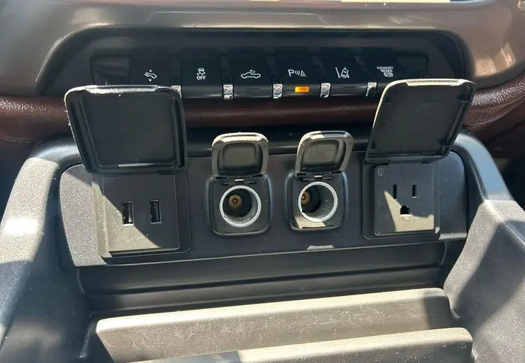 2019 Chevrolet Silverado 3500HD photo 25