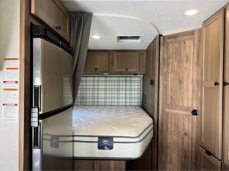 2024 Coachmen Cross Trail 23XG Class C Motorhome photo 19