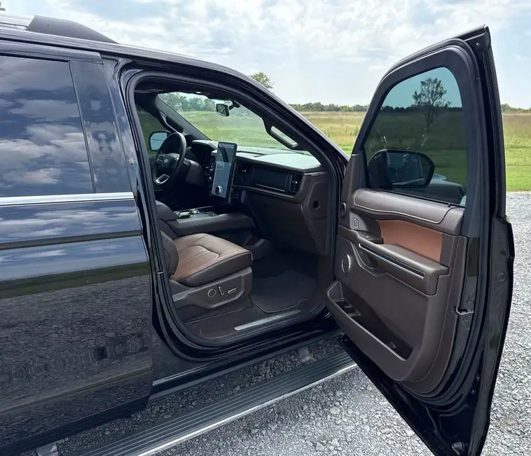 2024 Ford Expedition King Ranch SUV photo 30