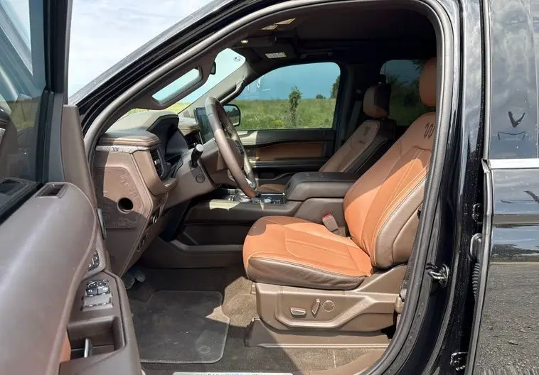 2024 Ford Expedition King Ranch SUV photo 15