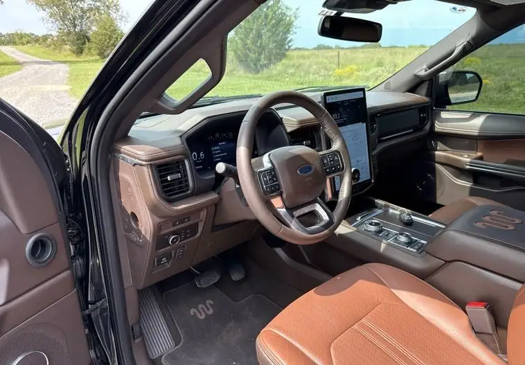 2024 Ford Expedition King Ranch SUV photo 18