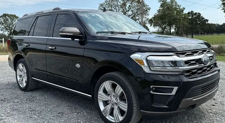 2024 Ford Expedition King Ranch SUV photo 3