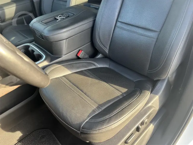 2020 Ford F-150 Lariat photo 28