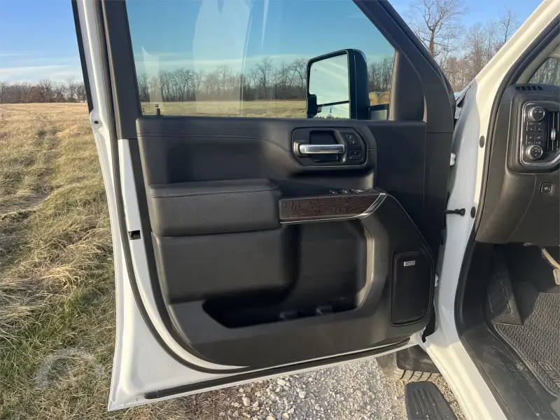 2020 Ford F-150 Lariat photo 29