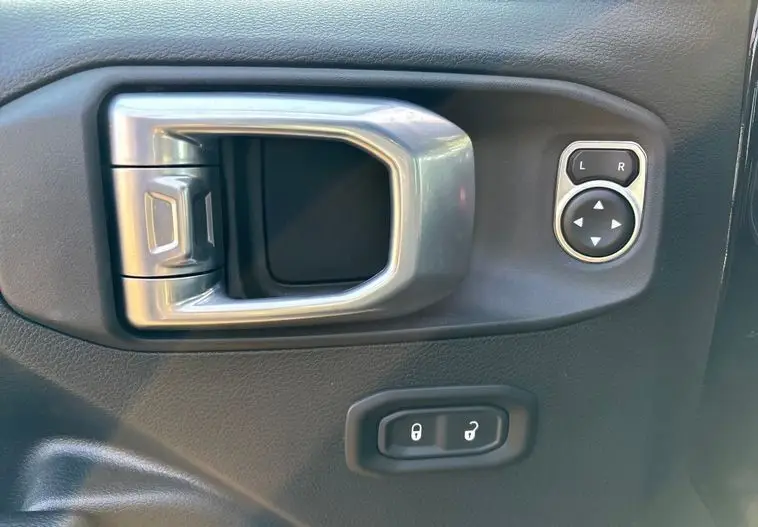 2021 Jeep Wrangler SUV photo 33