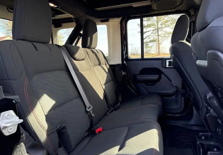 2021 Jeep Wrangler SUV photo 60