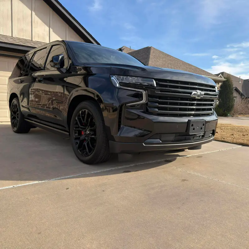 2023 Chevrolet Tahoe photo 1