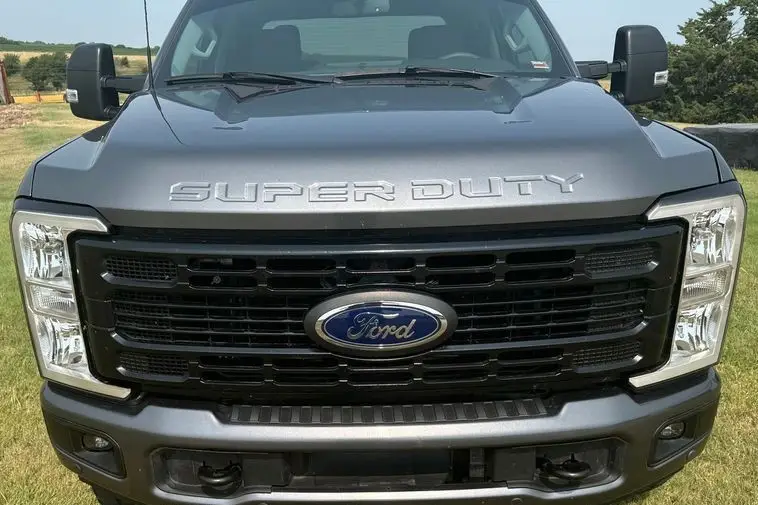 2023 Ford F250 Super Duty XLT photo 10
