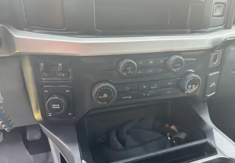 2023 Ford F250 Super Duty XLT photo 43